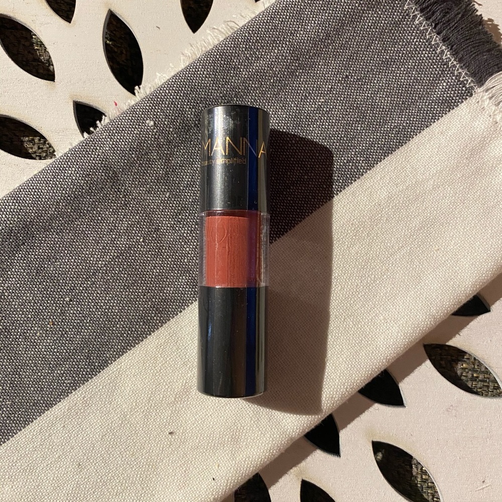 Manna Kadar Lip Whip in Faith